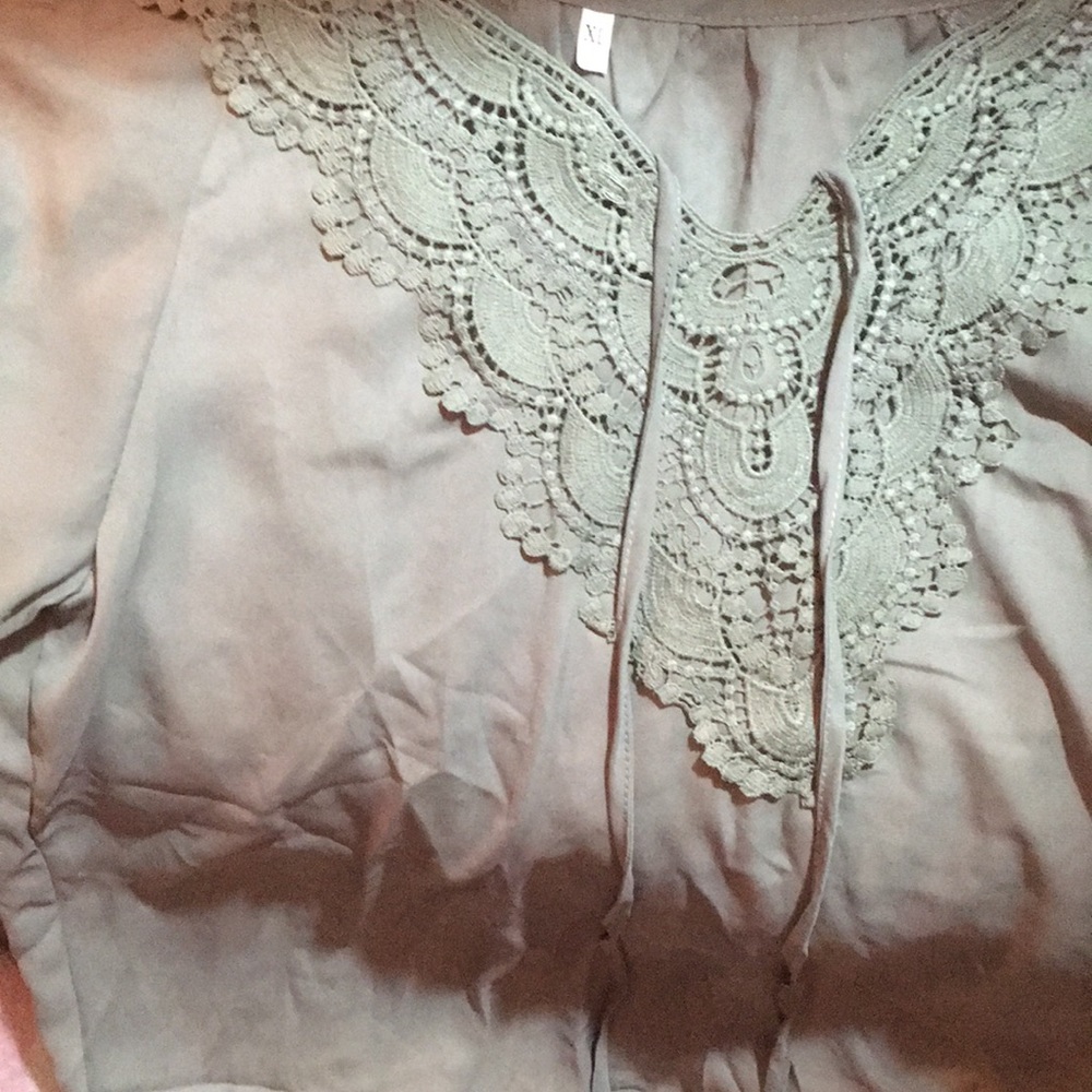 New without tags blouse - Picture 7 of 7